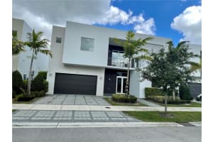 7453 NW 100th Ct, Doral, FL 33178, Sold 04/28/23