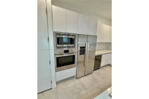 7453 NW 100th Ct, Doral, FL 33178, Sold 04/28/23