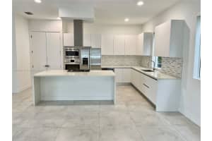 7453 NW 100th Ct, Doral, FL 33178, Sold 04/28/23