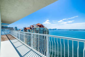 1200 Brickell Bay Dr APT 3901, Miami, FL 33131, Sold 11/07/22