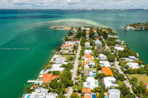601 S Mashta Dr, Key Biscayne, FL 33149, Sold 12/01/22