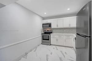 8100 SW 24th St APT 205, North Lauderdale, FL 33068, Sold 11/04/22