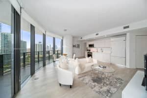 45 SW 9th St Apt 2608, Miami, FL 33130, Sold 11/10/22