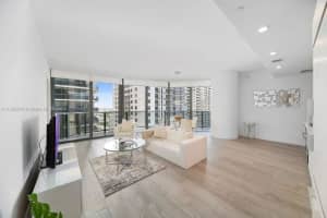 45 SW 9th St Apt 2608, Miami, FL 33130, Sold 11/10/22