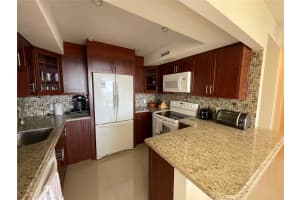 3505 S Ocean Dr APT 521, Hollywood, FL 33019, Sold 10/07/22
