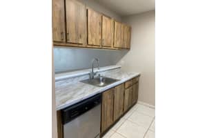 8600 Sherman Cir N APT 105, Miramar, FL 33025, Sold 11/10/22