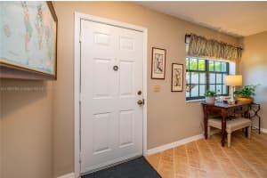 9119 Vineyard Lake Dr, Plantation, FL 33324, Sold 09/30/22