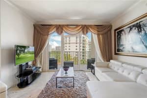 19900 E Country Club Dr APT 1016, Aventura, FL 33180, Sold 03/16/23
