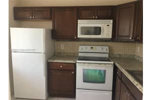 8610 Sherman Cir N APT 302, Miramar, FL 33025, Sold 10/26/22