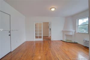 900 Jefferson Ave APT 12, Miami Beach, FL 33139, Sold 11/11/22