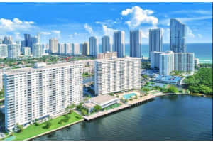 500 Bayview Dr APT 1519, Sunny Isles Beach, FL 33160, Sold 06/18/24