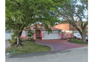 8385 NW 197th Terrace, Hialeah, FL 33015, Sold 12/27/22