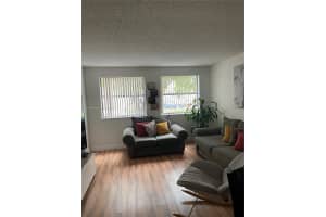 8100 Geneva Ct APT 146, Doral, FL 33166, Sold 12/19/22