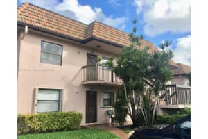 10461 NW 11th St #205, Pembroke Pines, FL 33026, Sold 10/13/22