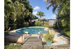 11761 SW 27th St, Miami, FL 33175, Sold 11/15/22