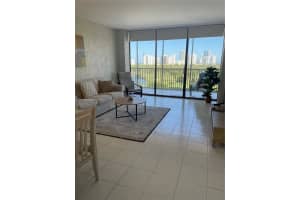 20301 W Country Club Dr APT 1027, Aventura, FL 33180, Sold 12/09/22