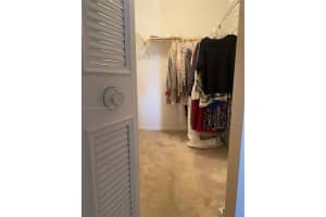14211 N Kendall Dr #210e, Miami, FL 33186, Sold 10/13/22