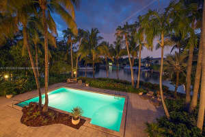 251 Knollwood Dr, Key Biscayne, FL 33149, Sold 01/12/23