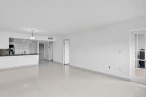 1351 NE Miami Gardens Dr #1023e, Miami Gardens, FL 33179, Sold 11/08/22