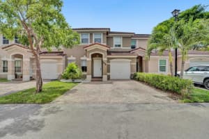 16572 SW 47th Terrace, Miami, FL 33185, Sold 10/12/22