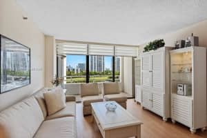 20355 NE 34th Ct APT 622, Aventura, FL 33180, Sold 10/11/22