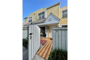 6855 SW 45th Ln APT 211, Miami, FL 33155, Sold 10/07/22