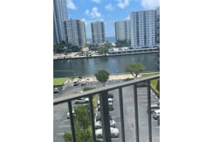 800 Parkview Dr APT 804, Hallandale Beach, FL 33009, Sold 11/22/22