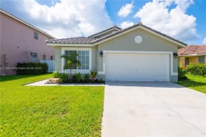 16428 NW 19th St, Pembroke Pines, FL 33028, Sold 11/04/22