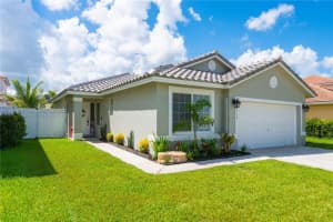 16428 NW 19th St, Pembroke Pines, FL 33028, Sold 11/04/22