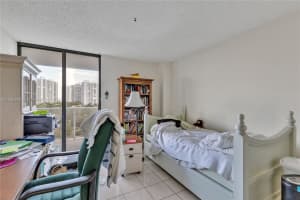 3701 N Country Club Dr, Aventura, FL 33180, Sold 11/17/22