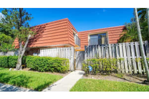 9850 NW 6th Ct #9850, Plantation, FL 33324, Sold 03/17/23