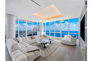 100 South Pointe Dr APT 3707, Miami Beach, FL 33139, Sold 11/18/22