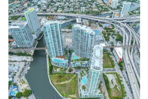 90 SW 3rd St APT 3410, Miami, FL 33130, Sold 11/29/22