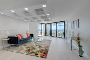 1000 Quayside Terrace #1504, Miami, FL 33138, Sold 12/06/22