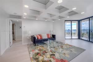 1000 Quayside Terrace #1504, Miami, FL 33138, Sold 12/06/22