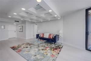 1000 Quayside Terrace #1504, Miami, FL 33138, Sold 12/06/22