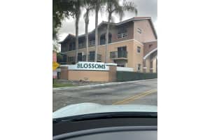 10018 Hammocks Blvd Apt 101-5, Miami, FL 33196, Sold 11/04/22