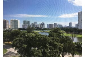 3401 N Country Club Dr APT 716, Aventura, FL 33180, Sold 12/08/22