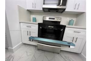 8200 SW 210th St APT 209, Cutler Bay, FL 33189, Sold 10/12/22