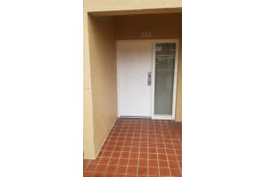 10030 Hammocks Blvd Apt 202-3, Miami, FL 33196, Sold 01/04/23