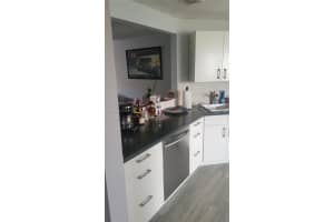 10030 Hammocks Blvd Apt 202-3, Miami, FL 33196, Sold 01/04/23