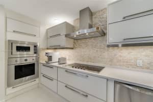 155 S Ocean Ave APT 404, Palm Beach Shores, FL 33404, Sold 12/01/22