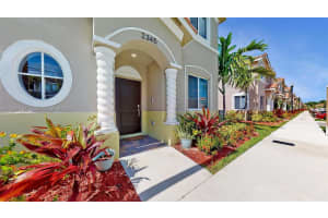 2345 SE 10th St, Homestead, FL 33035, Sold 10/26/22