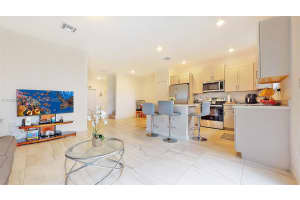 2345 SE 10th St, Homestead, FL 33035, Sold 10/26/22