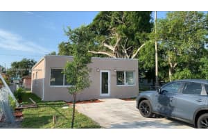 2339 Raleigh St, Hollywood, FL 33020, Sold 12/12/22