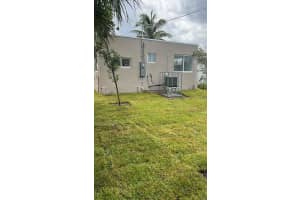 2339 Raleigh St, Hollywood, FL 33020, Sold 12/12/22