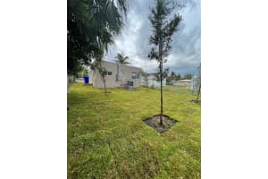 2339 Raleigh St, Hollywood, FL 33020, Sold 12/12/22