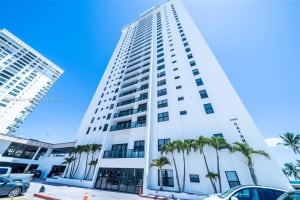 2301 S Ocean Dr APT 2206, Hollywood, FL 33019, Sold 11/09/22