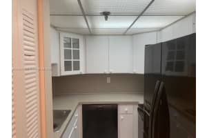 9688 Fontainebleau Blvd APT 106, Miami, FL 33172, Sold 10/22/22