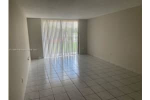 9688 Fontainebleau Blvd APT 106, Miami, FL 33172, Sold 10/22/22